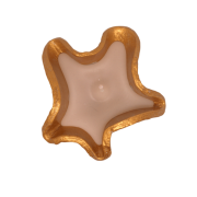 Kaars in gouden schaaltje